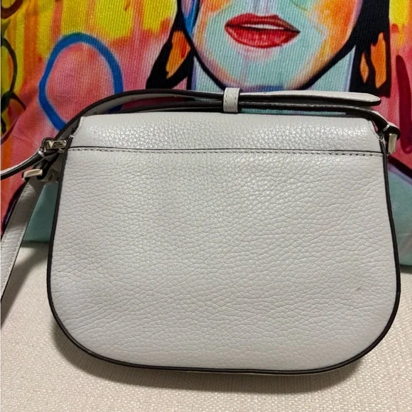 Kate Spade Light Gray Pebbled Crossbody Bag - Picture 2 of 8